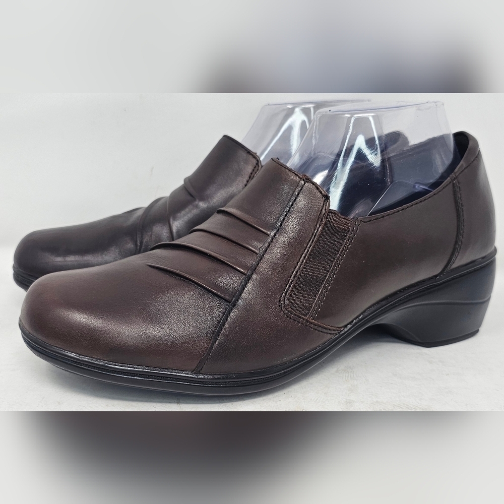 Thom McAn Women's Deidre Brown Leather Casual Comfort Clogs Size 10